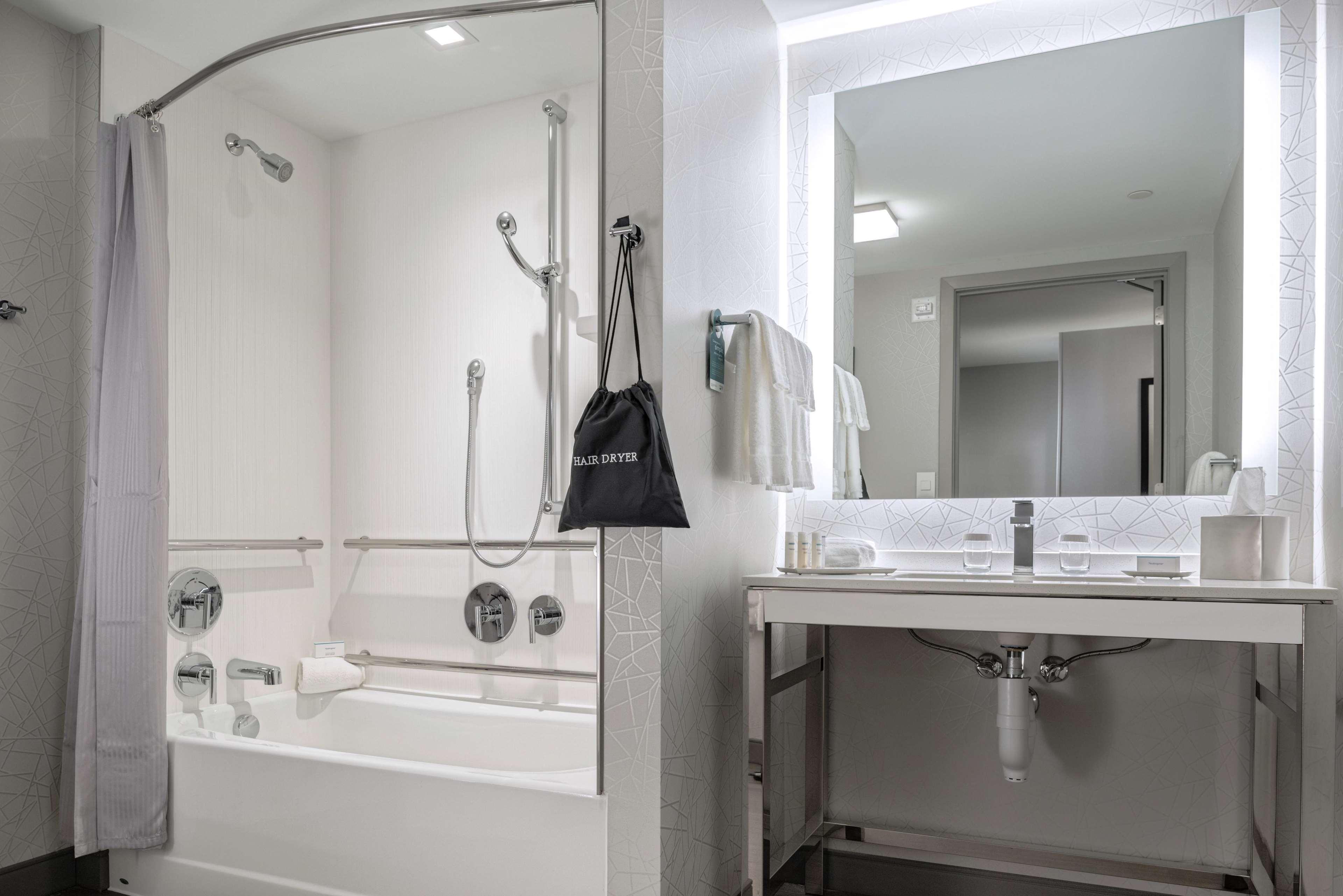 Homewood Suites By Hilton Boston Logan Airport Chelsea Exterior photo
