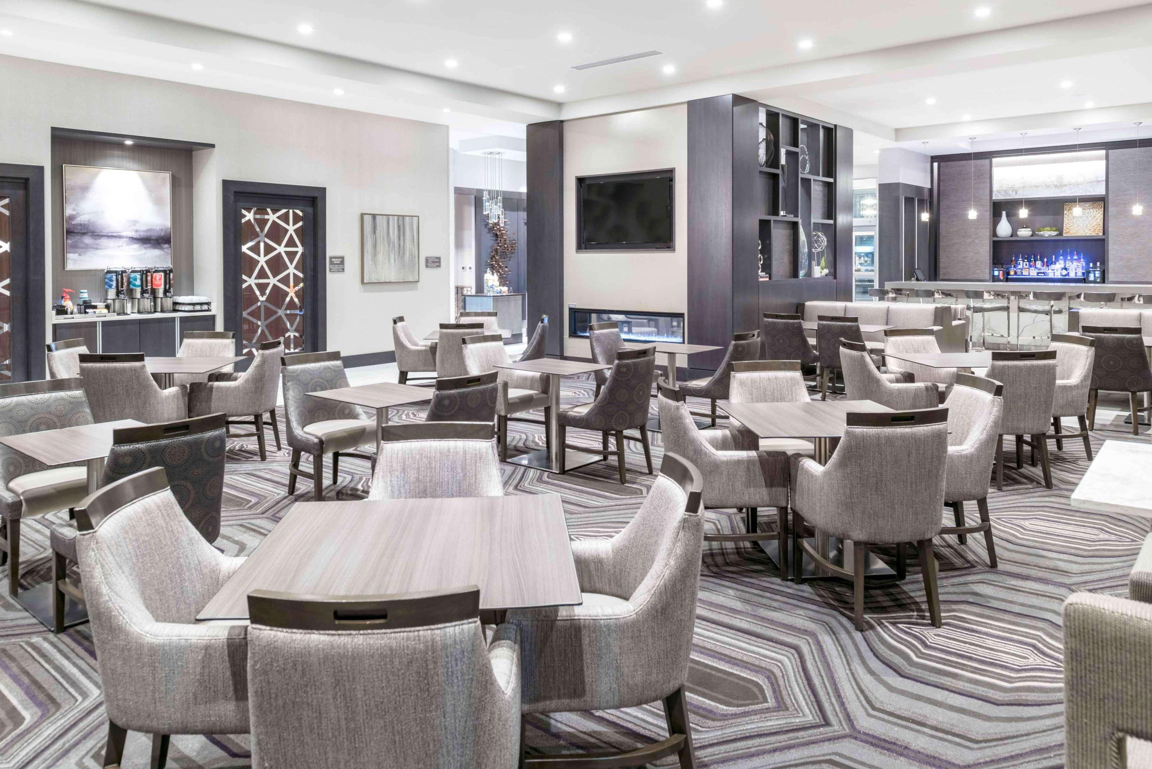 Homewood Suites By Hilton Boston Logan Airport Chelsea Exterior photo